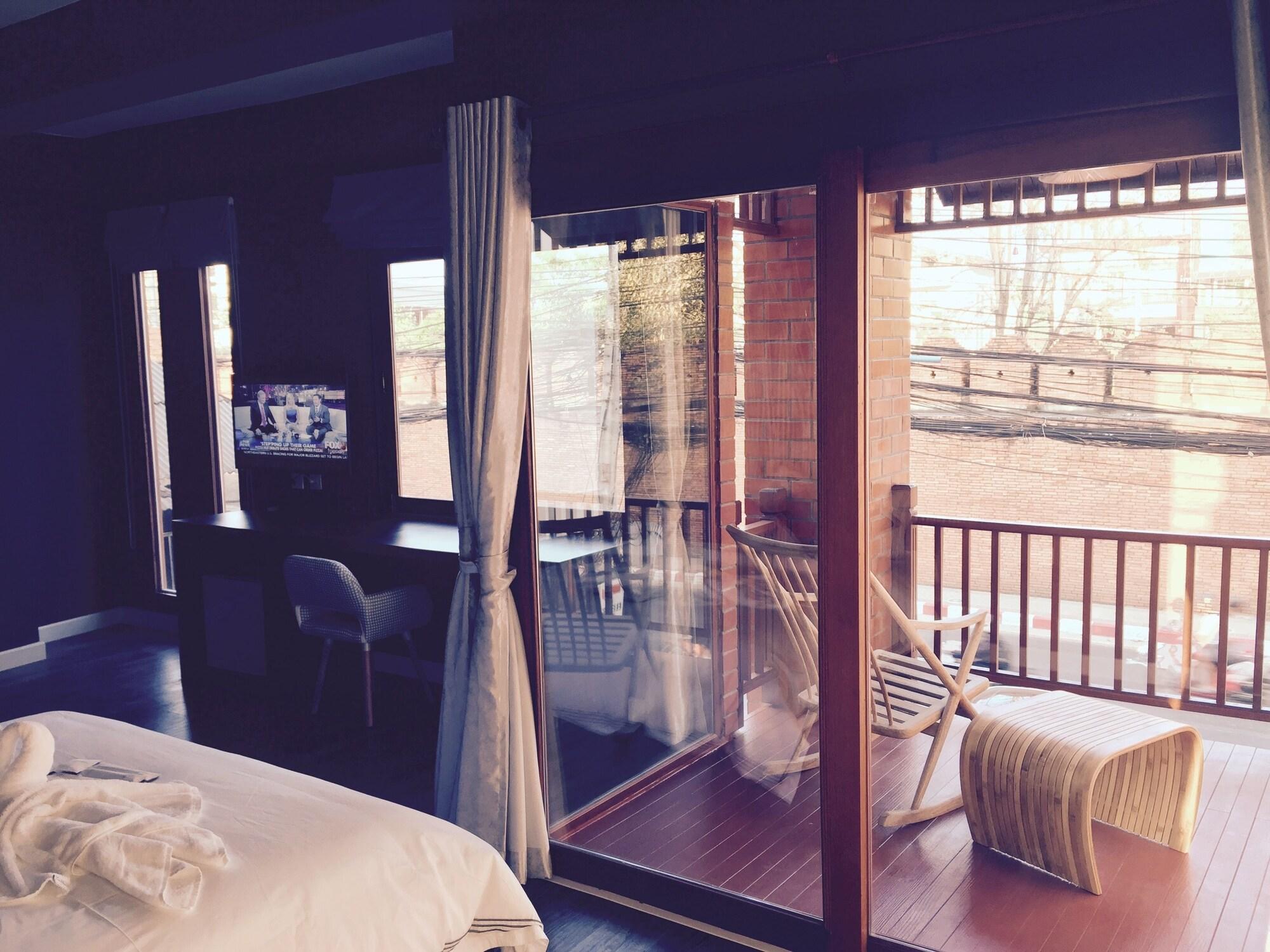 Joyful Thai Boutique Hotel Τσιάνγκ Μάι Εξωτερικό φωτογραφία