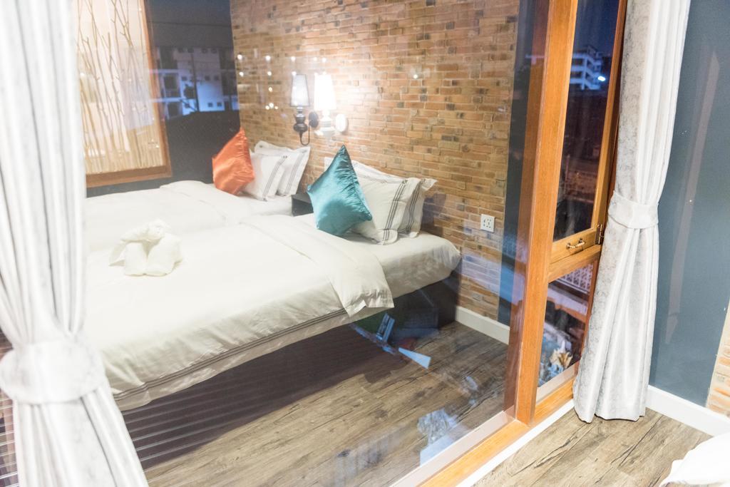 Joyful Thai Boutique Hotel Τσιάνγκ Μάι Εξωτερικό φωτογραφία